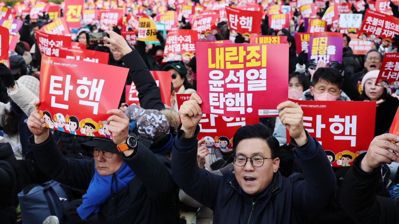 Protestas en Seúl tras las disculpas de Yoon Suk-yeol