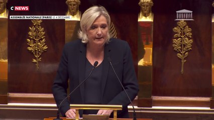 Marine Le Pen : Emmanuel Macron «commet un outrage»