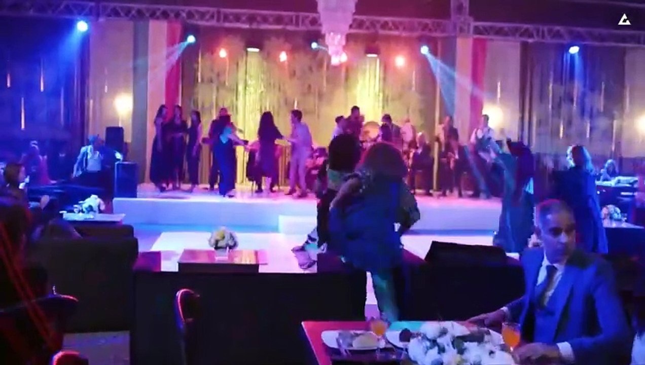 مسلسل اٌتُنًيَنِ فٌيُ اًلَصِنٌدُوًقَ حلقة 26