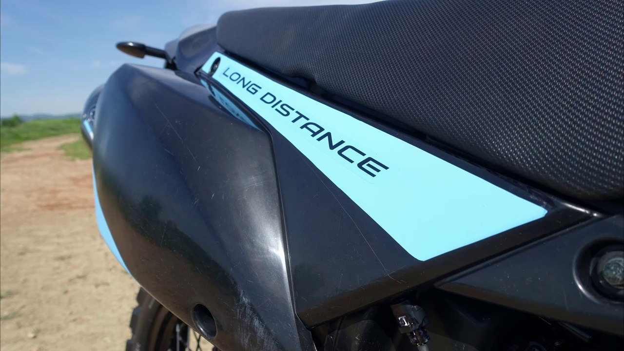 Long distance light weight adventure Motorcycle. 18 Litre fuel tank for Kawasaki KLX 250/300