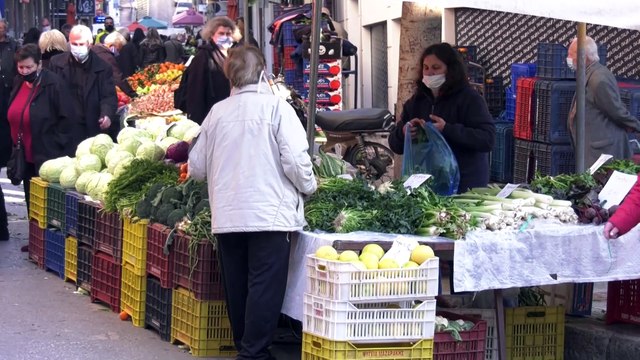 Δεν παρατηρούν μείωση τιμών στα ράφια των σούπερ μάρκετ οι πολίτες της Λαμίας