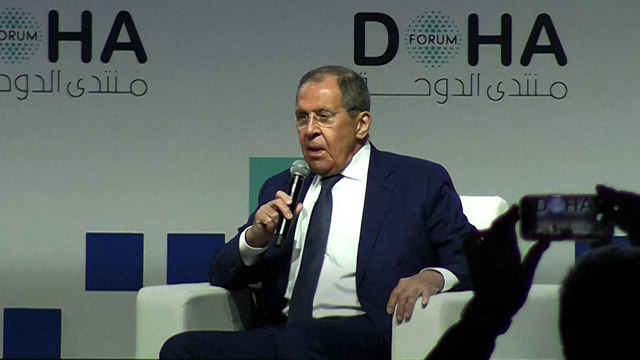 لافروف يقول إنه من غير المقبول أن تسيطر مجموعة إرهابية على سوريا