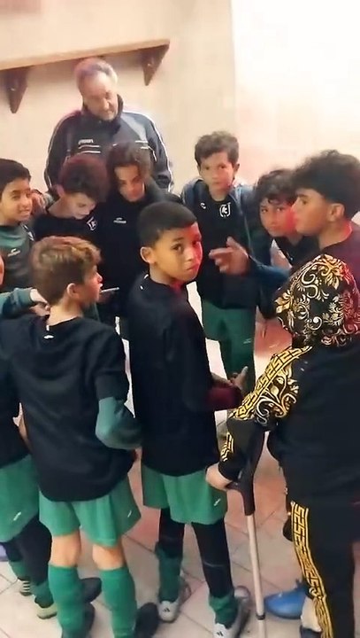CRI DE GUERRE ( U13 CONTRE LES CAILLOLS 6-2 )