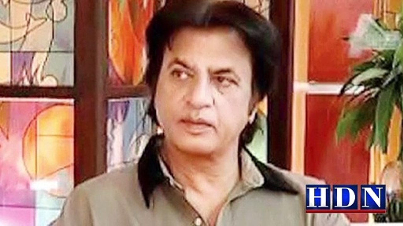 Nasir Adeeb on rejecting Reema Khan  Why Did Neeli Vanish? Nasir Adeeb Reveals All Recently, the brilliant writer Nasir Adeeb revealed why Neeli left the media industry and how she is spending her life.