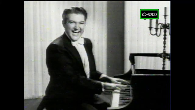 Liberace: Demasiado de algo bueno, es maravilloso.! - Documental (1999) - E. Latino *Ezequiel Romero