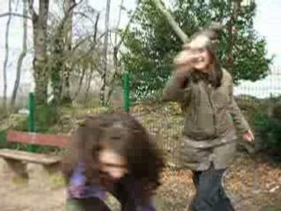 caro et katou bataille de bouteilles