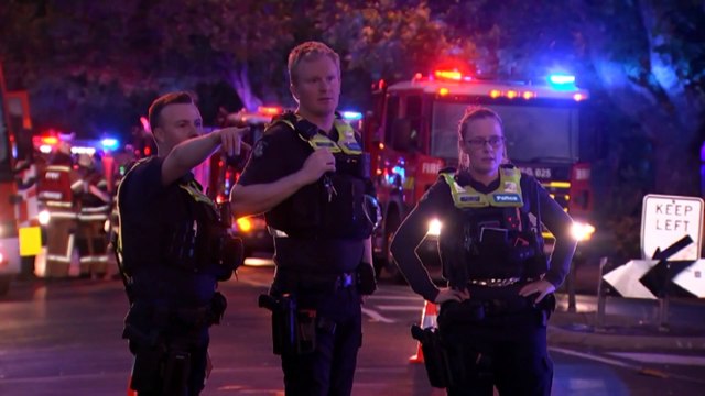 Political tensions rise after firebombing at Melbourne synagogue