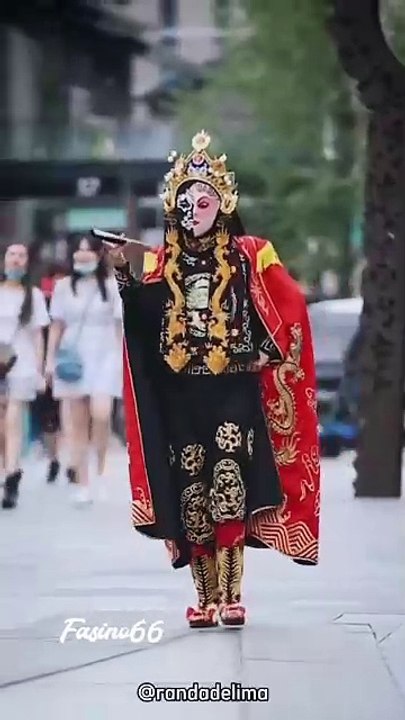 The Wonder of Bian Lian – Changing Faces in an Instant