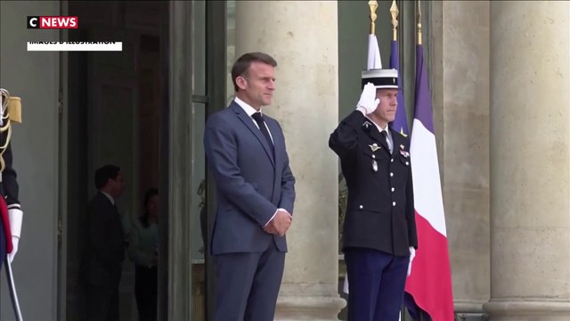 Censure du gouvernement : Emmanuel Macron reçoit les partis de gauche ce lundi