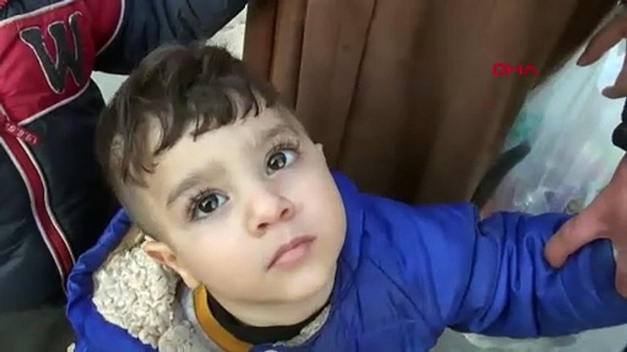 Türkiye - Suriye sınırında ''herkes vatanına dönsün'' sloganları