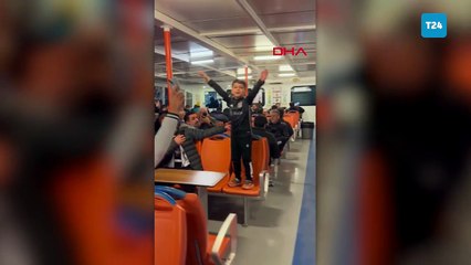 Beşiktaş’ın derbi galibiyeti taraftarların renkli kutlamalarına sahne oldu