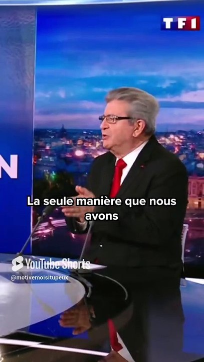 Mélenchon recarde Macron suite à la motion de censure.