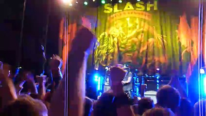 Slash and Myles Kennedy - You're a Lie