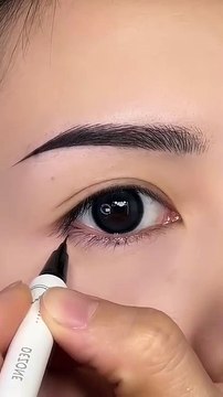 eye makeup tutorial - eyeliner eyeshadow - #makeup #shorts