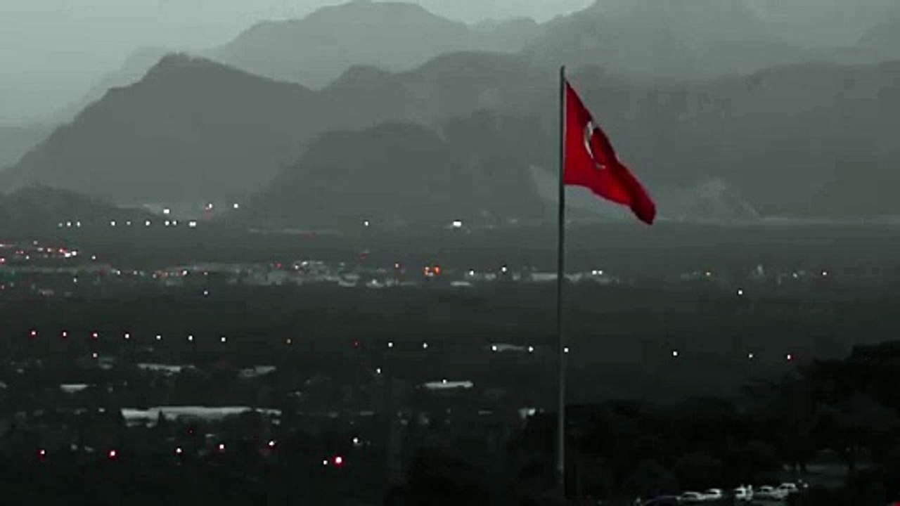 Nuh Yılmaz'dan Kurtlar vadisi müzikli paylaşım