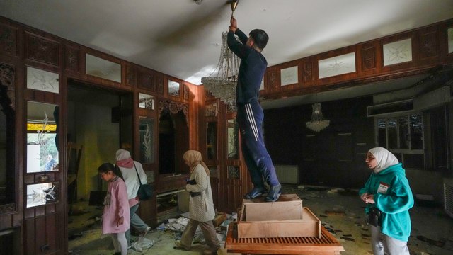 Rebeldes sirios asaltan el Palacio presidencial y la residencia privada de Asad