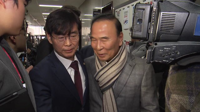 여당 중진, 긴급 회동...한동훈도 별도 의견 청취 / YTN