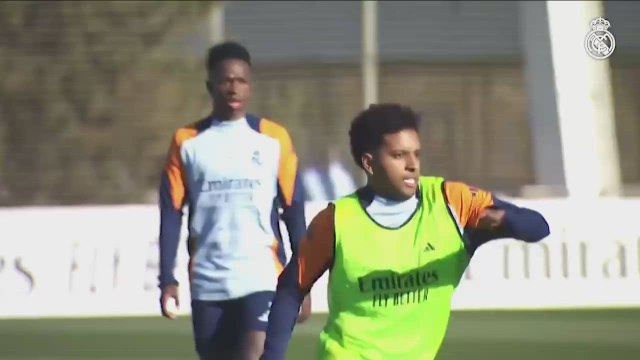 Vinicius vuelve a los entrenamientos con el Real Madrid tras su lesión