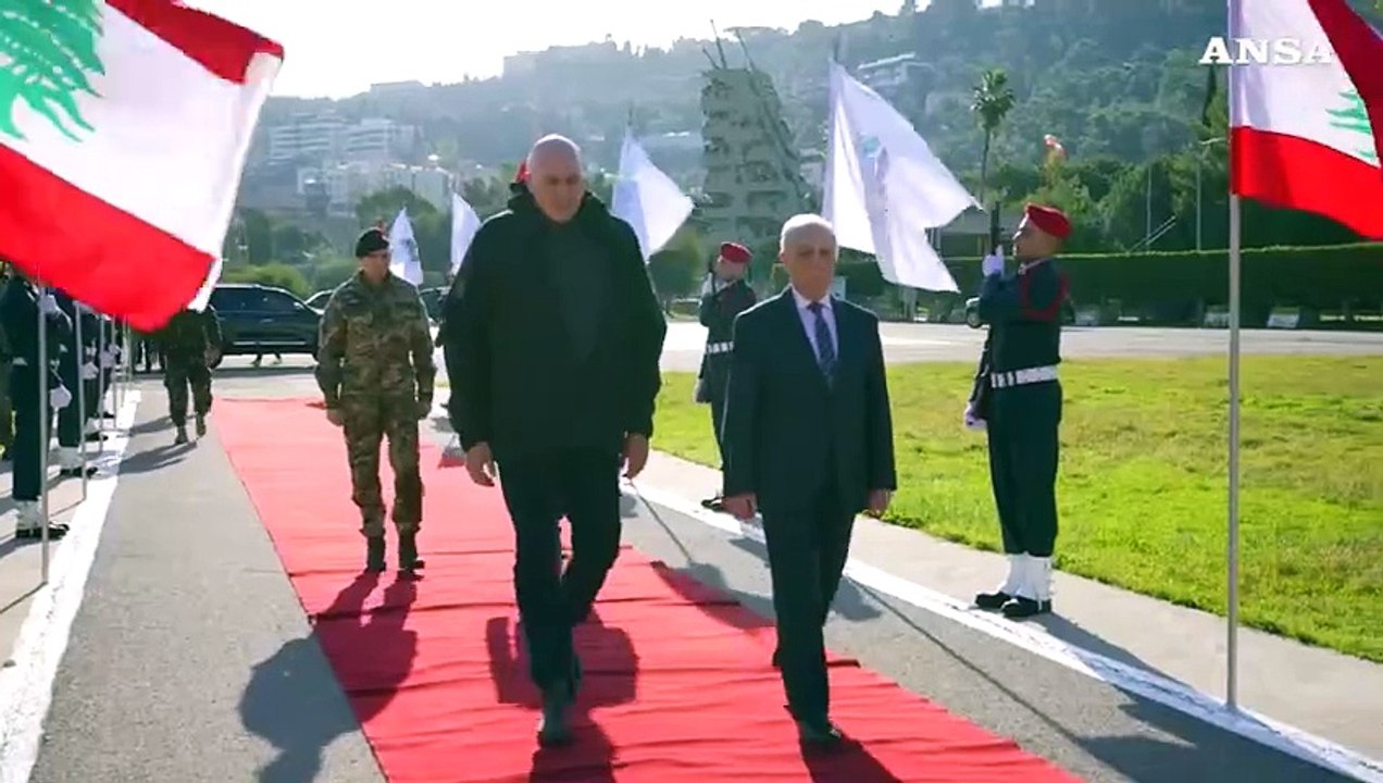 Beirut, Crosetto incontra comandate Forze armate libanesi Aoun