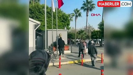 Mersin'de Atatürk büstüne çirkin saldırı: "Ara polisi" dedikten sonra kaçtı