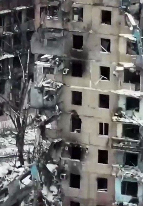 Drone video shows city of Toretsk in ruins, Donetsk region