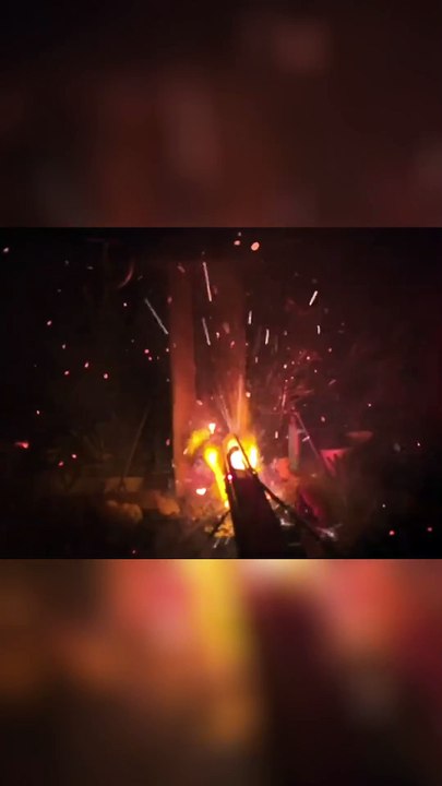 Atemberaubendes Kaminfeuerwerk – Ein Erlebnis, das du nicht verpassen darfst! 🔥✨