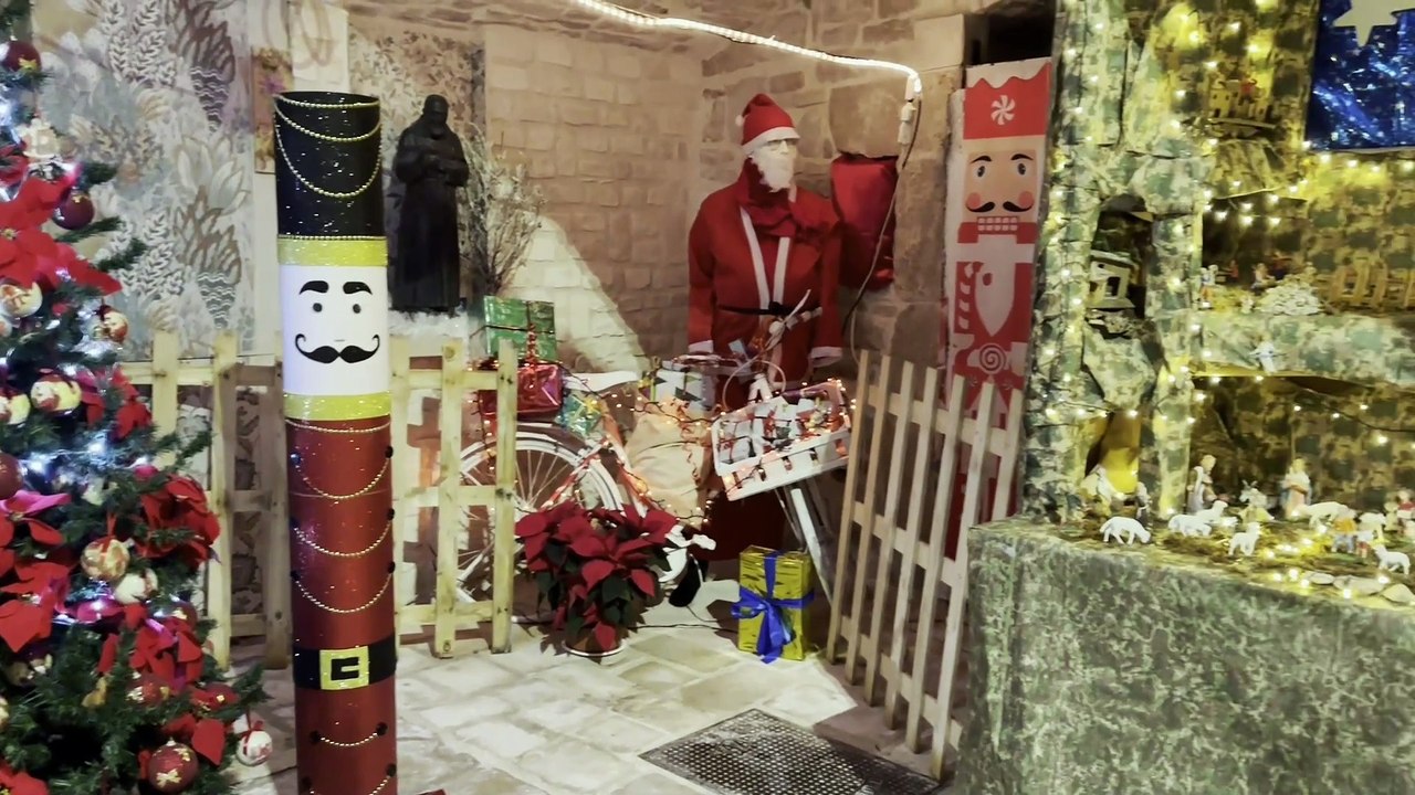Natale, nelle vie del centro storico di Bitonto la "Christmas Edition" de Le Strade dei Fiori”