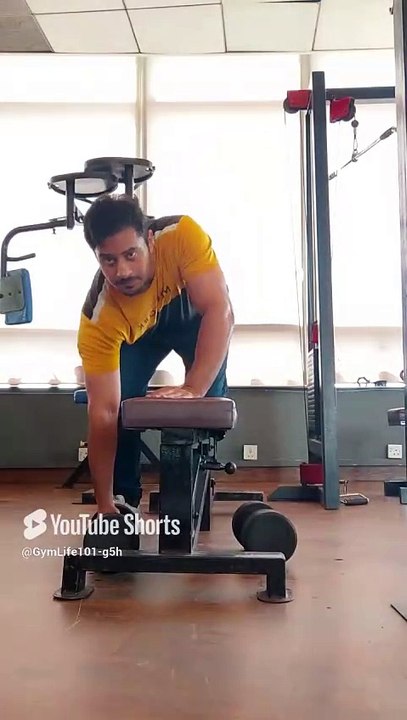 One Arm Dumbbell Row: Build a Stronger, Defined Back | gym Life 101