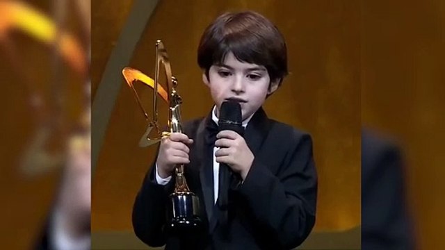 50. Pantene Altın Kelebek Ödül Töreni'nde duygusal anlar: Bu ödülü Narin ve onun gibi hayali yarım kalan tüm çocuklar adına alıyorum