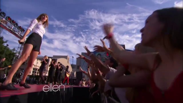 Taylor Swift - We Are Never Ever Getting Back Together (Ellen, 2012)