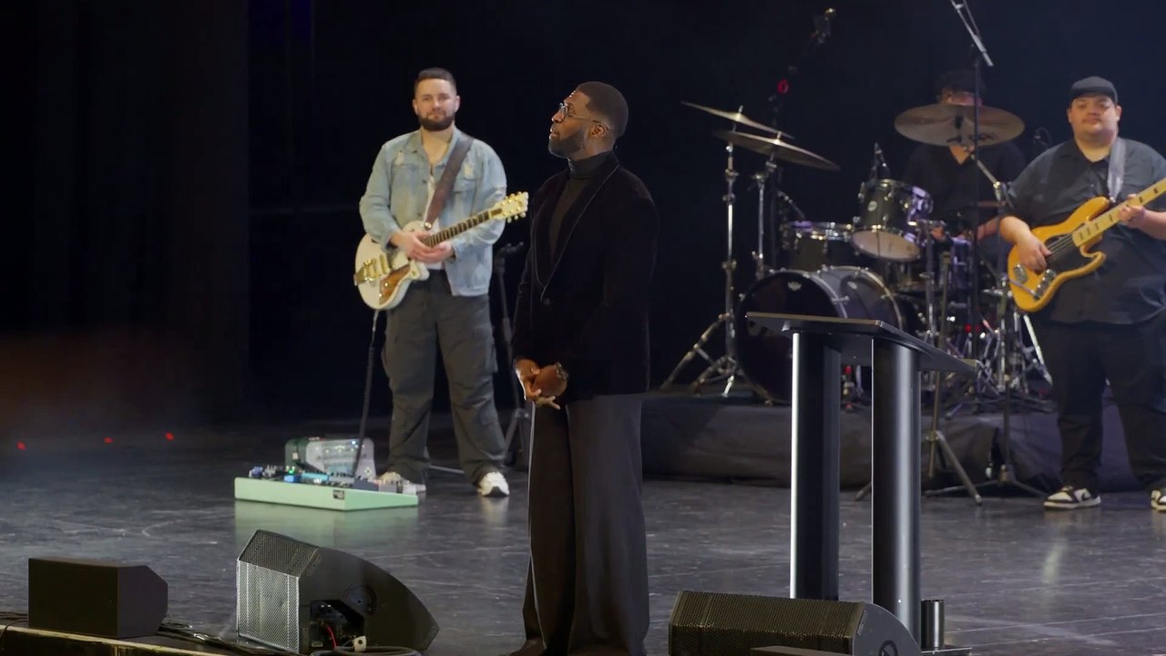 Do You See What I See -- Robert Madu