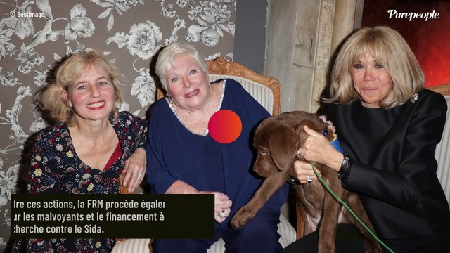 Line Renaud soutenue au sens propre et figuré par Claude Chirac et Muriel Robin