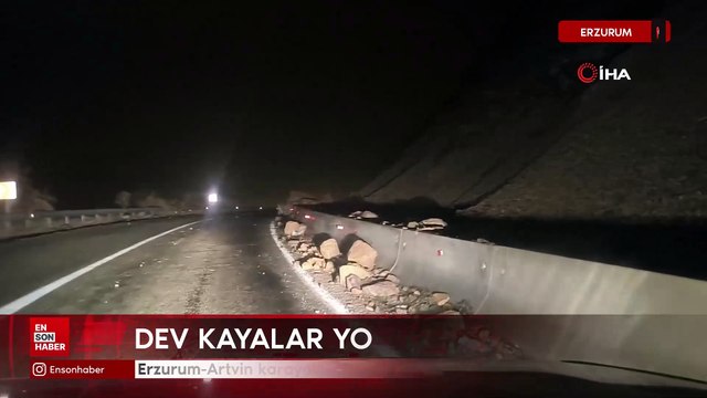 Erzurum-Artvin karayolunda heyelan sonucu yol kısa süreli ulaşıma kapandı