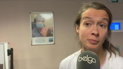 Covid-19 : "Une certaine méfiance s'est installée en Europe vis-à-vis de la vaccination à cause d'un certain 'forcing'"