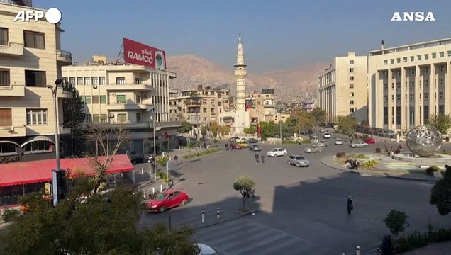Siria, il centro di Damasco si anima dopo la caduta di Assad
