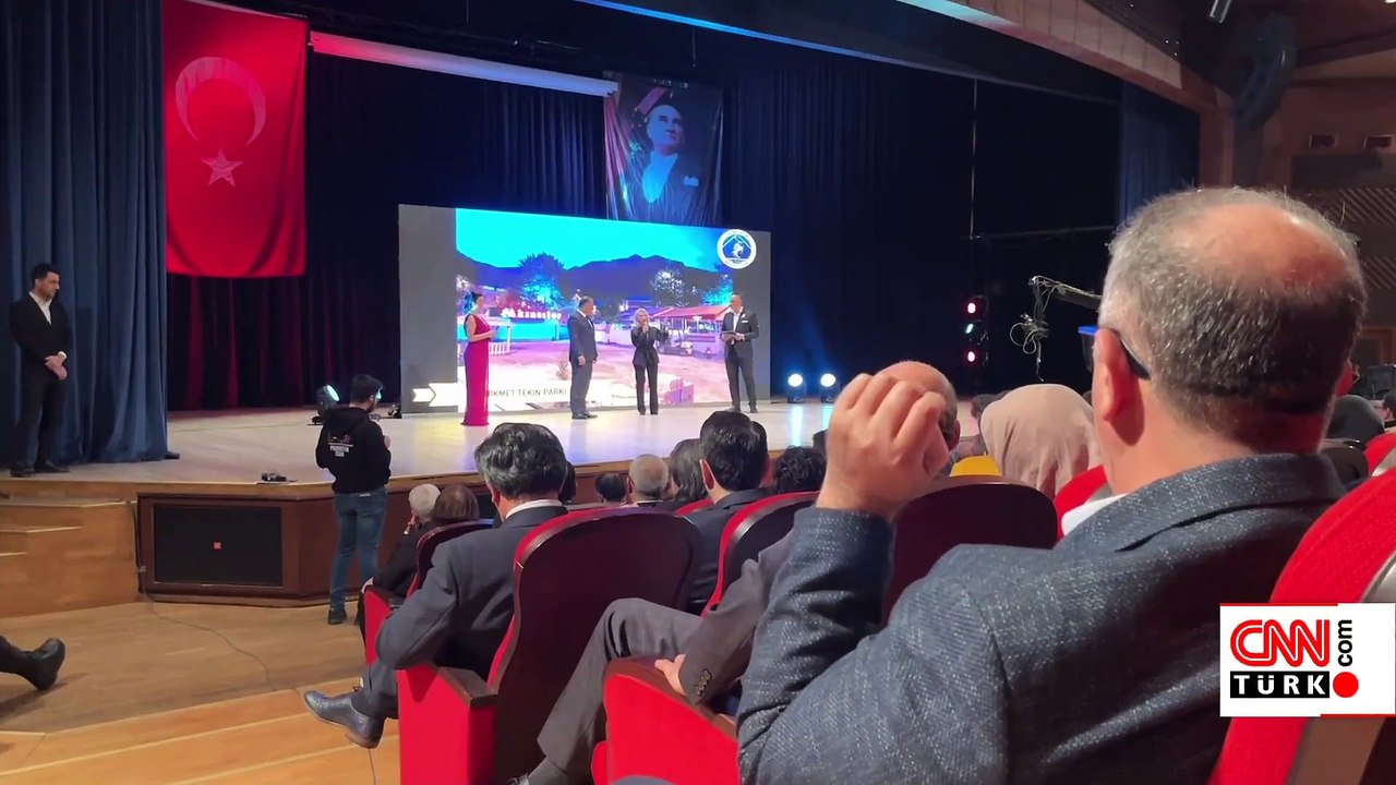 CNN TÜRK Ana Haber'e Anadolu'dan ödül: Fulya Kalfa en başarılı sunucu seçildi