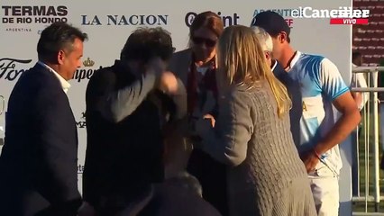 "Sory, orgulloso de que este tipo sea nuestro presidente", dijo el relator en el abierto de Polo