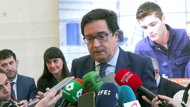 Óscar López manda tranquilidad a mutualistas Muface: están cubiertos y seguirán cubiertos