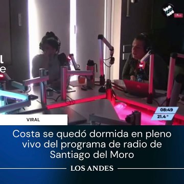 Costa tuvo un percance en vivo durante el ciclo radial en el que trabaja con Santiago del Moro y se volvió viral. Mirala.