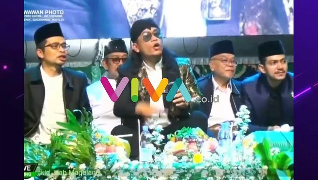 Sunhaji Nangis Bela Gus Miftah! Netizen Cium 'Bau' Aneh