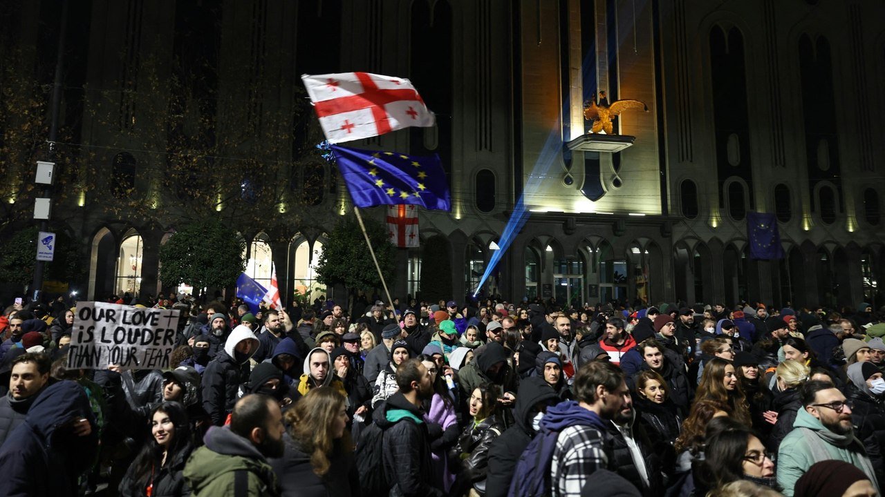 Georgier demonstrieren für EU-Anbindung und gegen staatliche Gewalt
