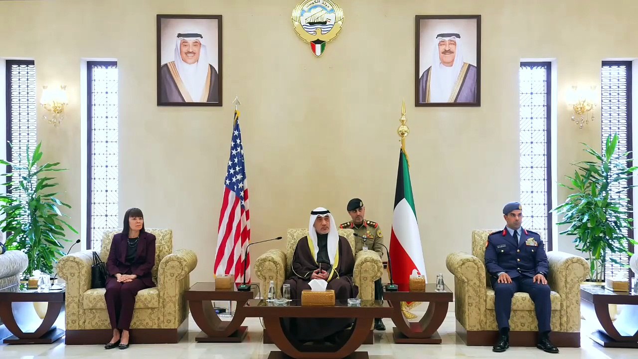 النائب الأول: منح العميد الركن بحري مبارك الصباح وسام الاستحقاق الأميركي