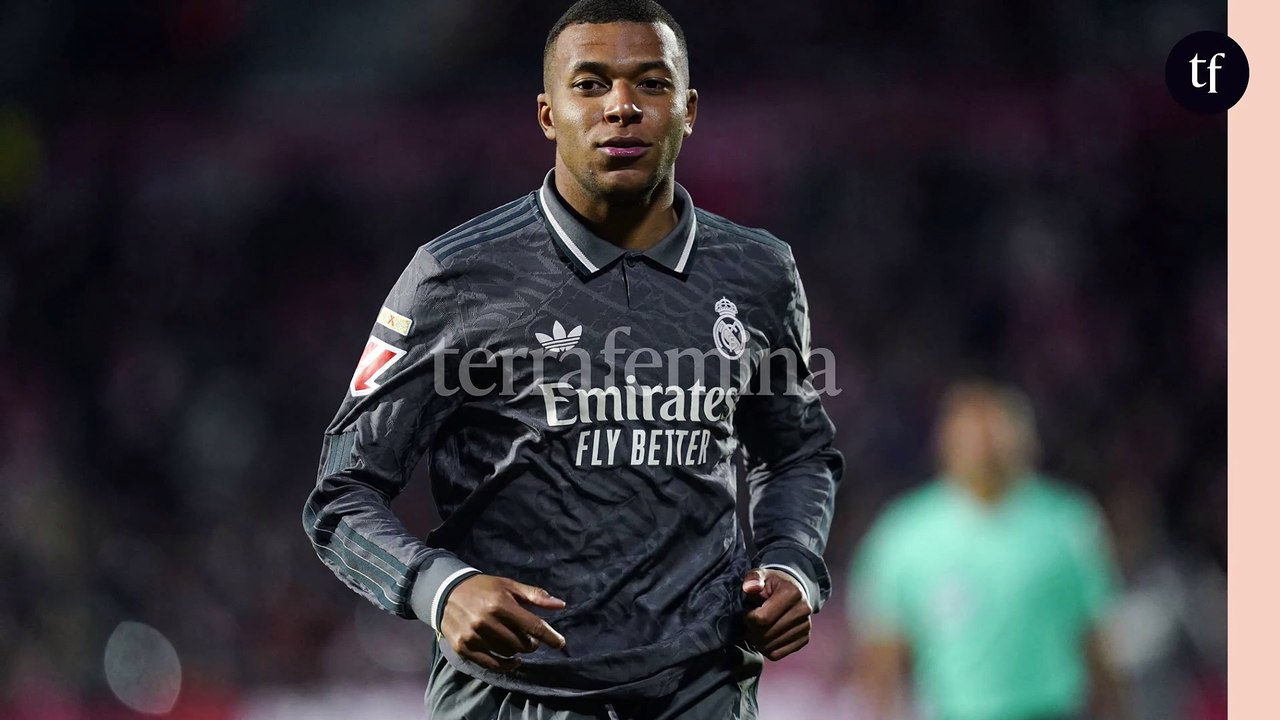 Mais c'est quoi ce "formulaire de consentement sexuel" que les footballeurs font signer à leurs partenaires ?