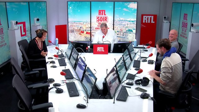 Dialogue Sarkozy-Hollande, Bachelot... Les imitations du lundi 9 décembre 2024