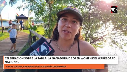 CELEBRACIÓN SOBRE LA TABLA LA GANADORA DE OPEN WOMEN DEL WAKEBOARD NACIONAL