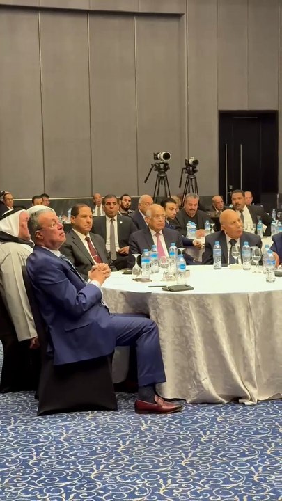 «الجمهور» ينفرد بتفاصيل أول حوار علني بين النخب السياسية المصرية