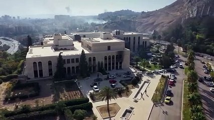 بدون تعليق: نهب القصر الرئاسي لبشار الأسد