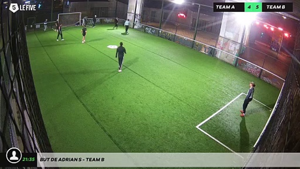 But de Adrian S - Team B