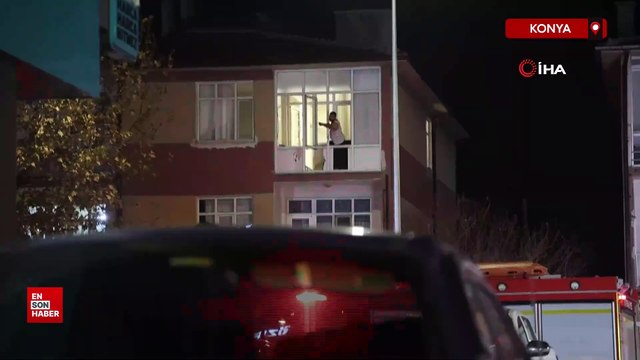 Konya'da bunalıma giren şahıs polise direndi: Evinin camlarını kırıp sokağa fırlattı