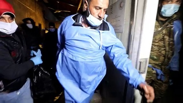 Rebeldes sírios dizem ter encontrado corpos com sinais de tortura